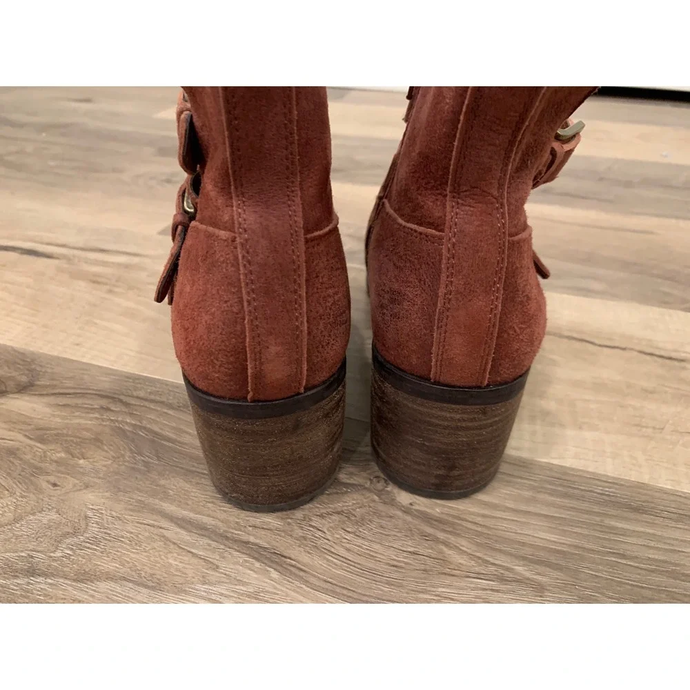 Lucky Brand‎ Suede Multi Buckle Strap Ankle Boots Pointed Toe Block Heel 7.5M